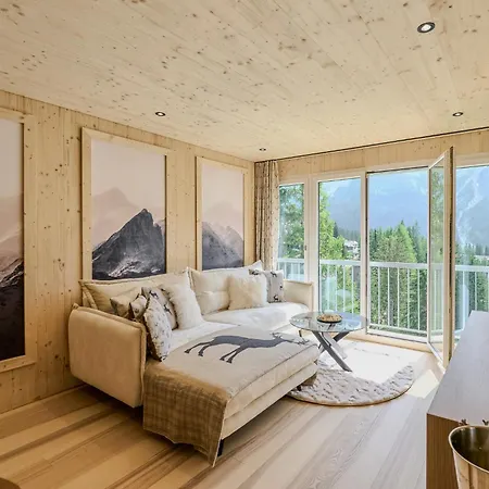 Appartamaint Tscherv By Vacations, Exklusive Im Zentrum Mit Blick Auf Den Untersee Und Berge Inkl Parkplatz Apartment *