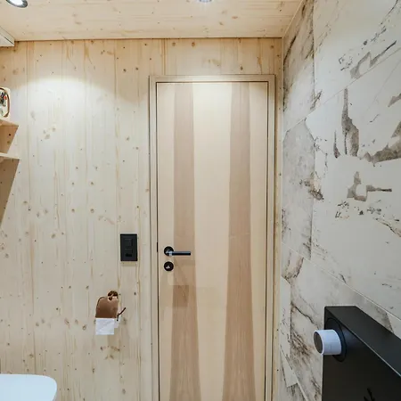 Apartment Appartamaint Tscherv By Vacations, Exklusive Im Zentrum Mit Blick Auf Den Untersee Und Berge Inkl Parkplatz Arosa