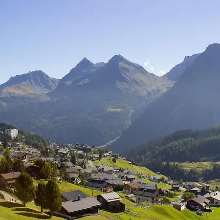 Appartamaint Tscherv By Vacations, Exklusive Im Zentrum Mit Blick Auf Den Untersee Und Berge Inkl Parkplatz Apartment *